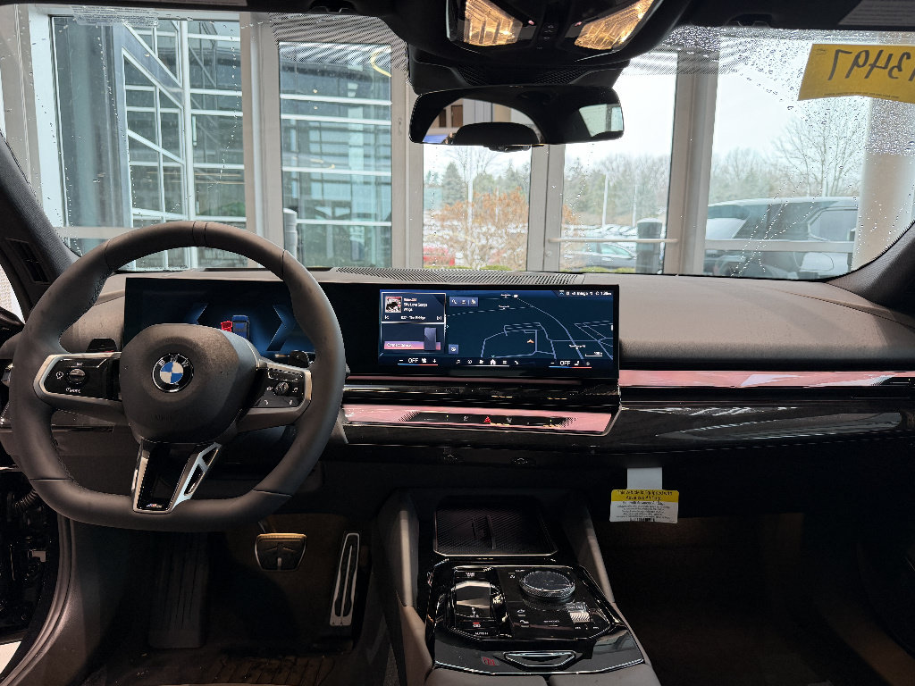 New 2026 BMW 530i xDrive w/ M Sport Package AWD/4WD image 15