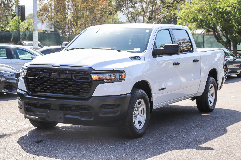 Used 2025 RAM 1500 Tradesman AWD/4WD image 3