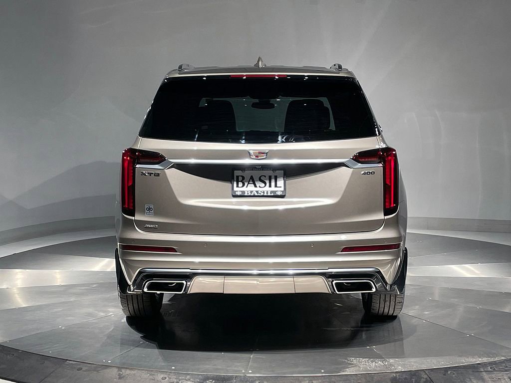 Used 2023 Cadillac XT6 Premium Luxury image 12