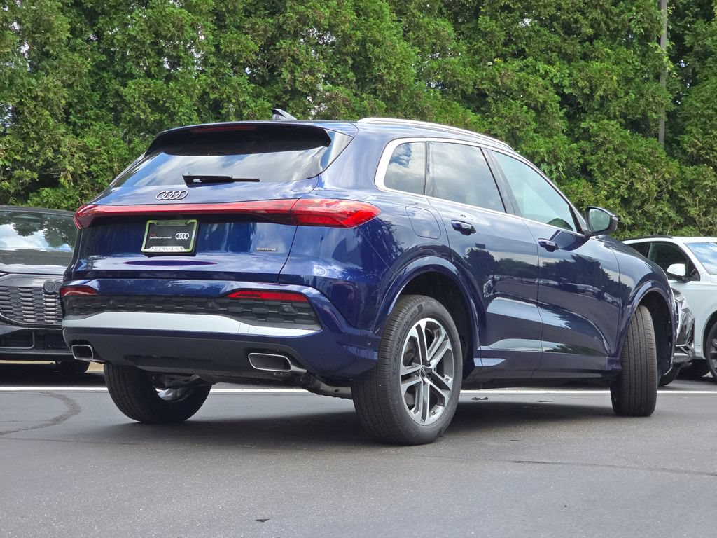 Certified 2025 Audi Q5 Premium w/ Convenience Package AWD/4WD image 18