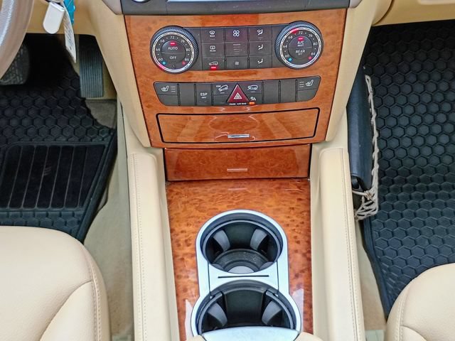 Used 2009 Mercedes-Benz ML 320 BlueTEC 4MATIC image 45