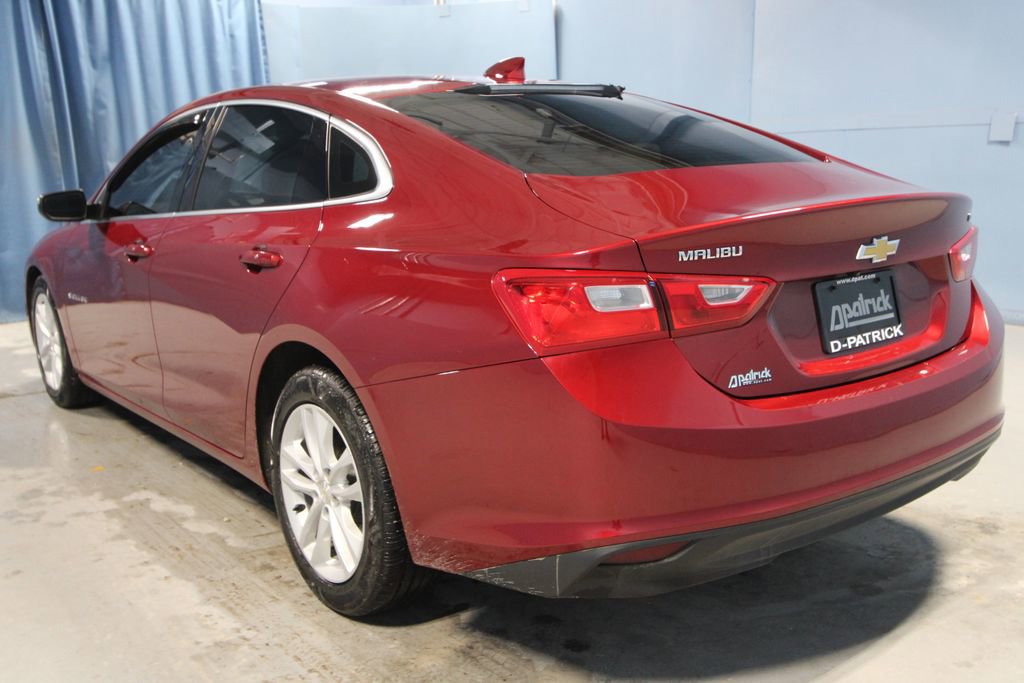 Used 2018 Chevrolet Malibu LT FWD image 25