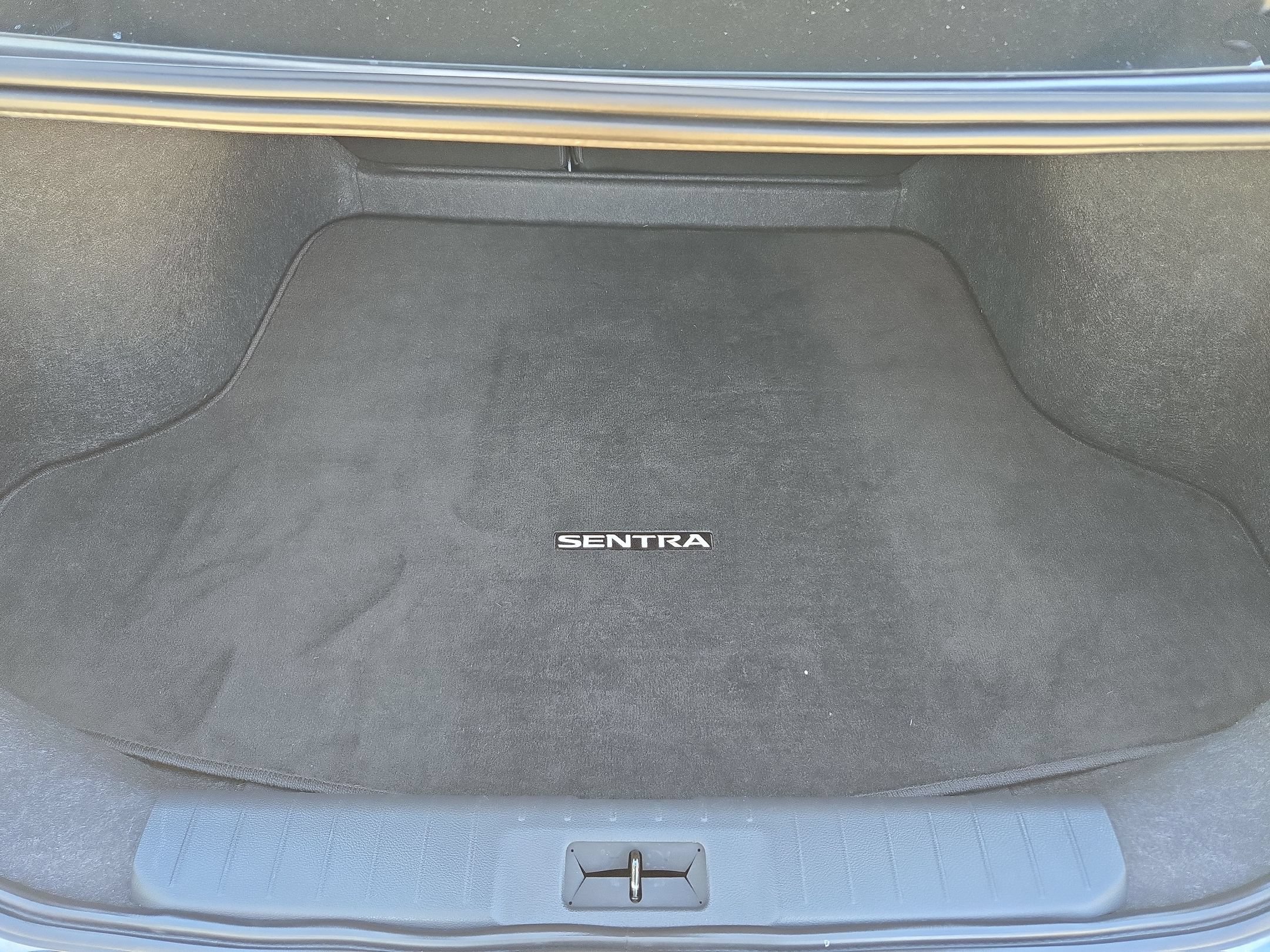 Certified 2024 Nissan Sentra SV FWD image 24