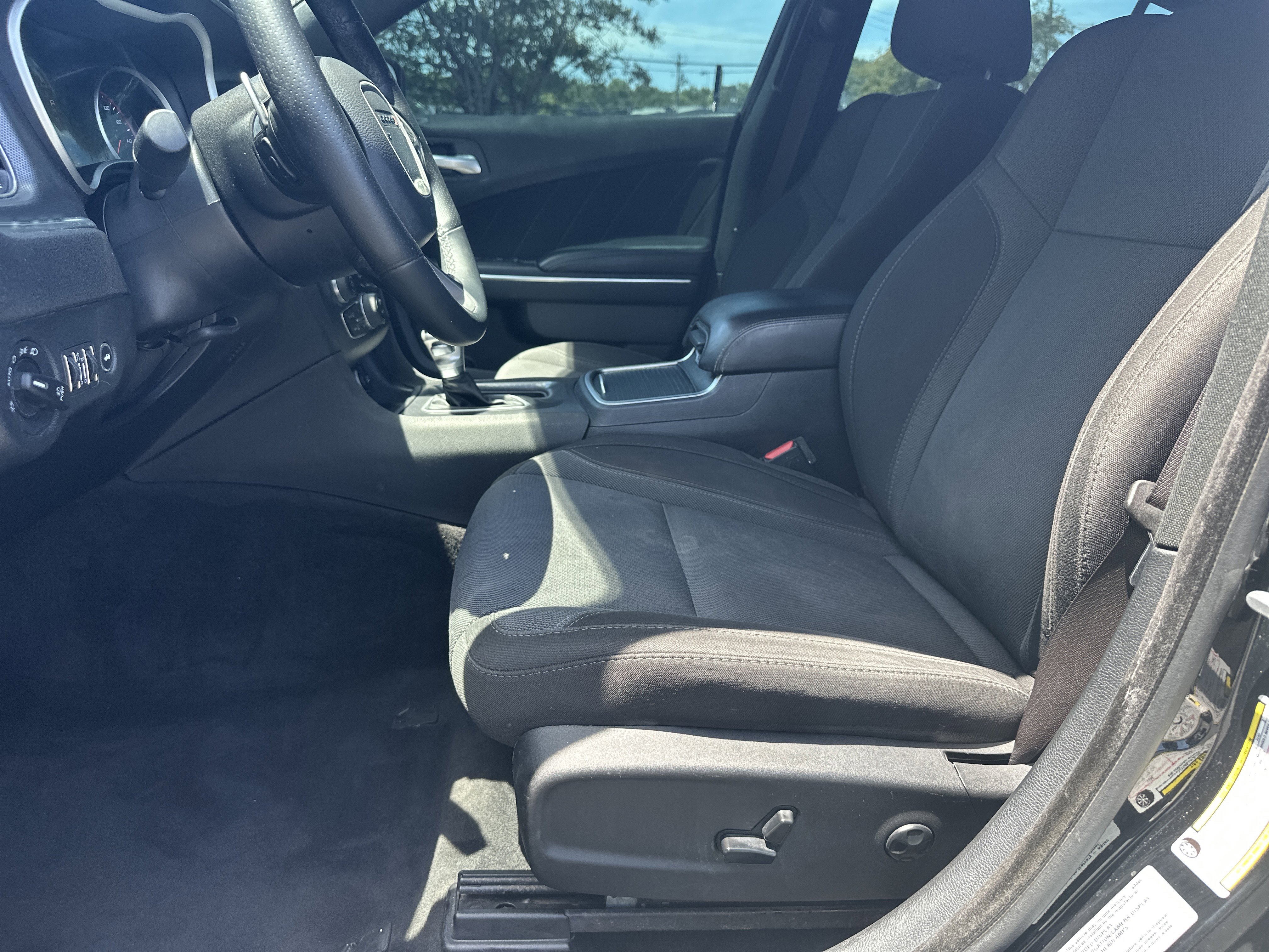 Used 2018 Dodge Charger R/T RWD image 11