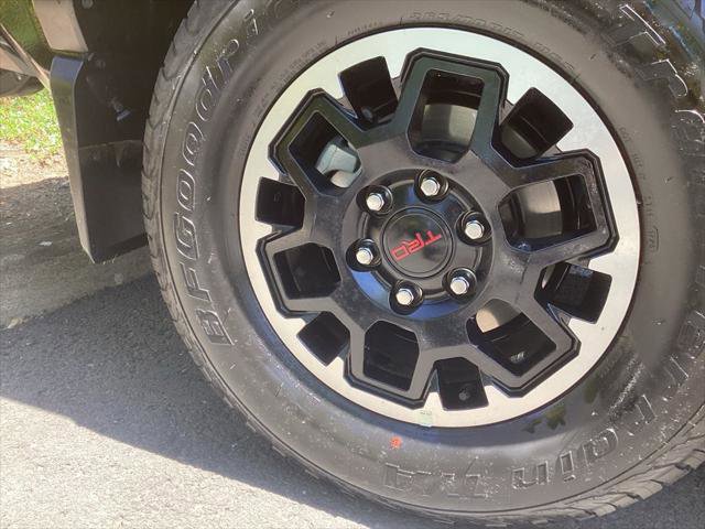Certified 2025 Toyota Tacoma SR5 AWD/4WD image 6
