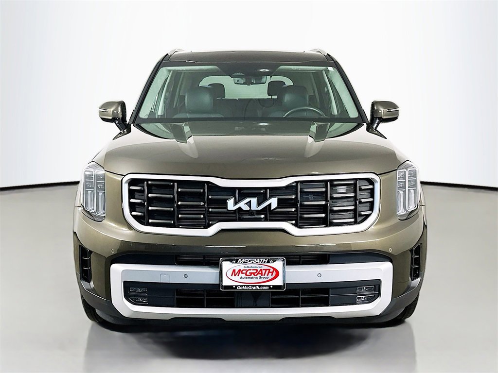 Certified 2024 Kia Telluride SX Prestige w/ Towing Package image 19