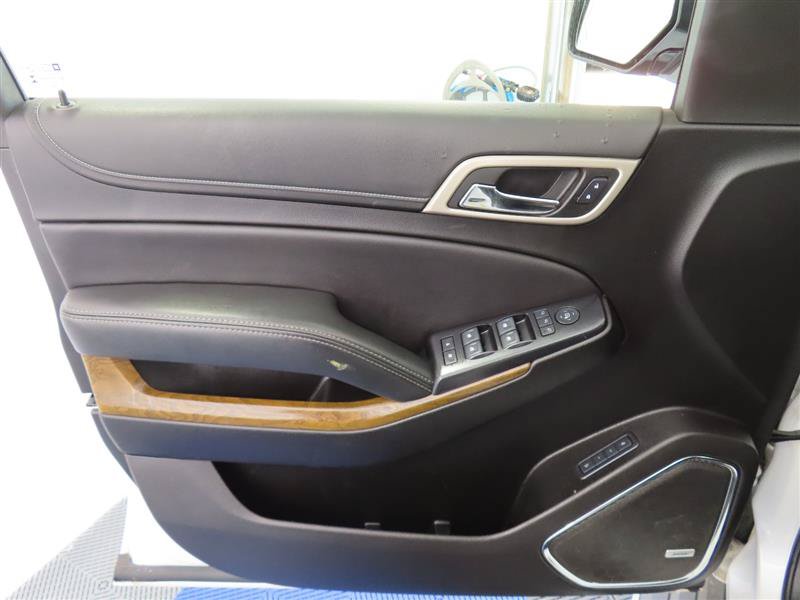 Used 2020 GMC Yukon XL Denali AWD/4WD image 14