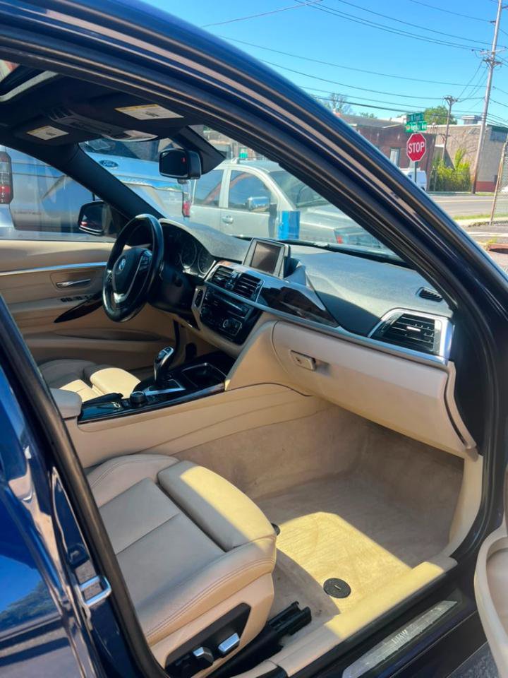Used 2016 BMW 328i xDrive Sedan AWD/4WD image 28