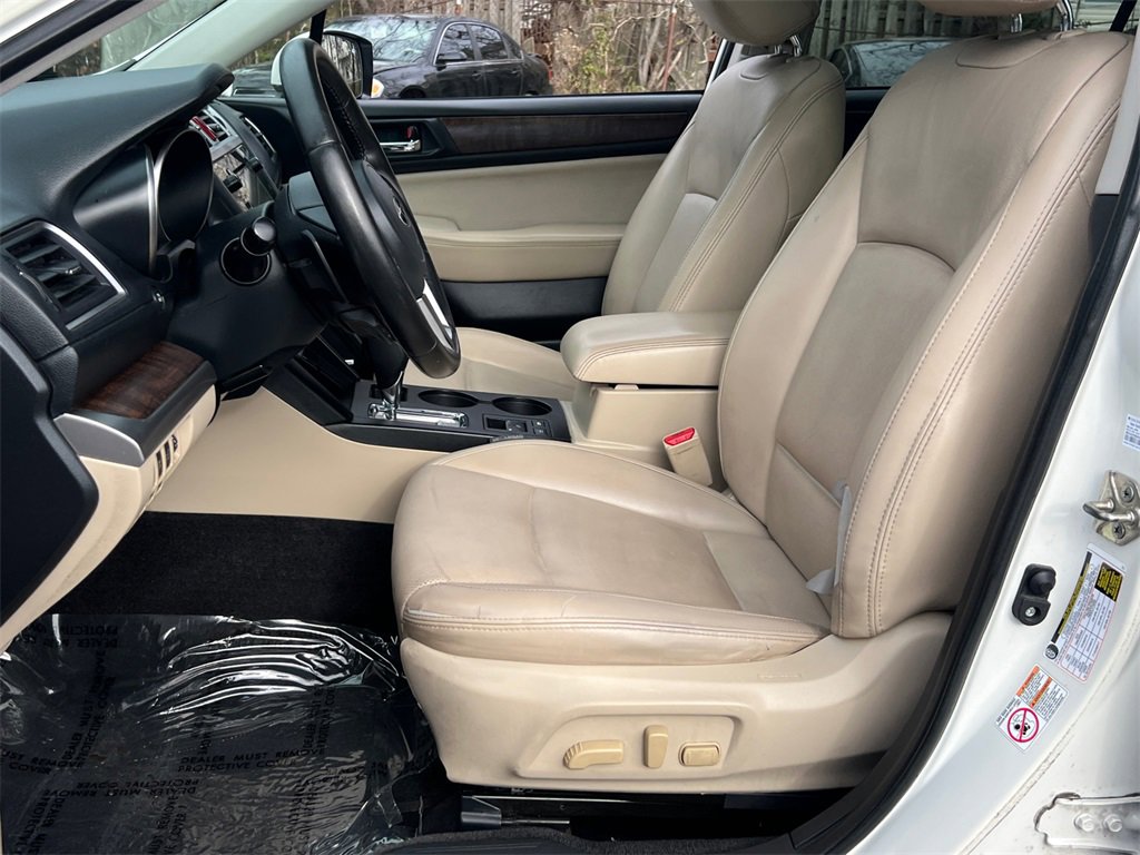 Used 2015 Subaru Outback 3.6R Limited image 19