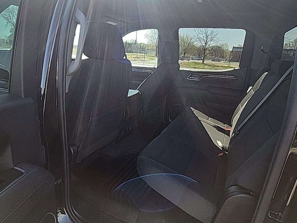 Certified 2026 Chevrolet Silverado 1500 LT AWD/4WD image 11