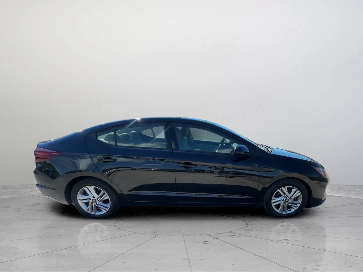 Used 2019 Hyundai Elantra Value Edition FWD image 12