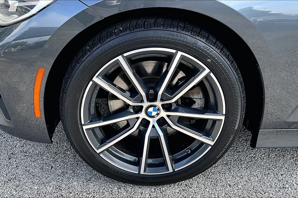 Used 2021 BMW 330i Sedan w/ Driving Assistance Package RWD image 10