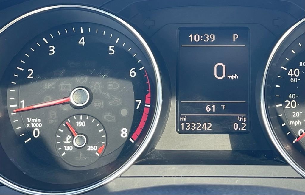 Used 2017 Volkswagen Jetta SE image 23