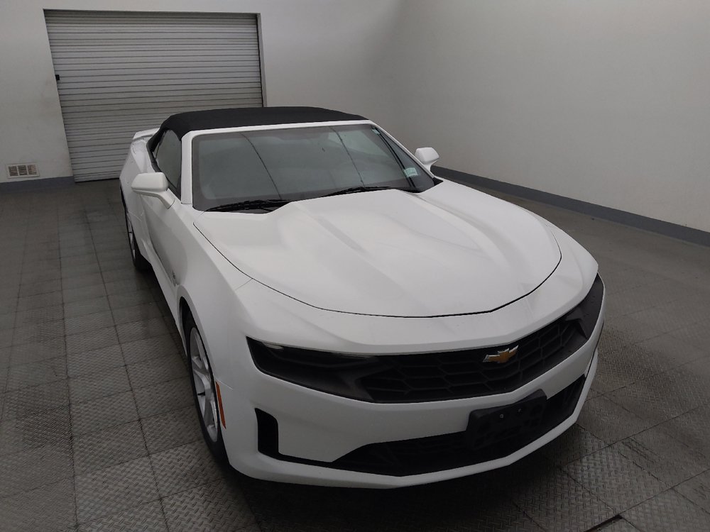 Used 2020 Chevrolet Camaro LT RWD image 14