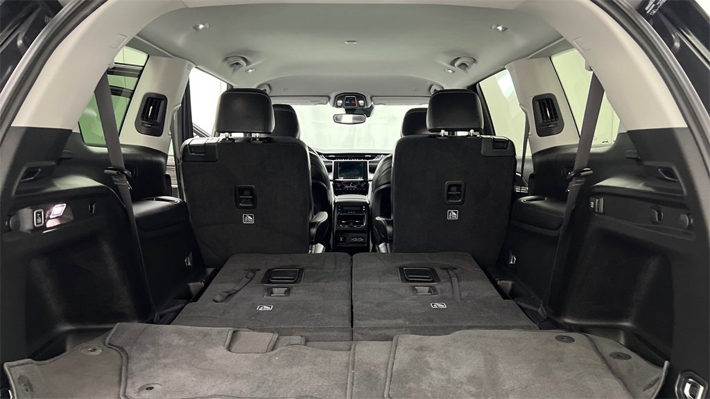 Used 2022 Jeep Grand Cherokee L Limited image 13