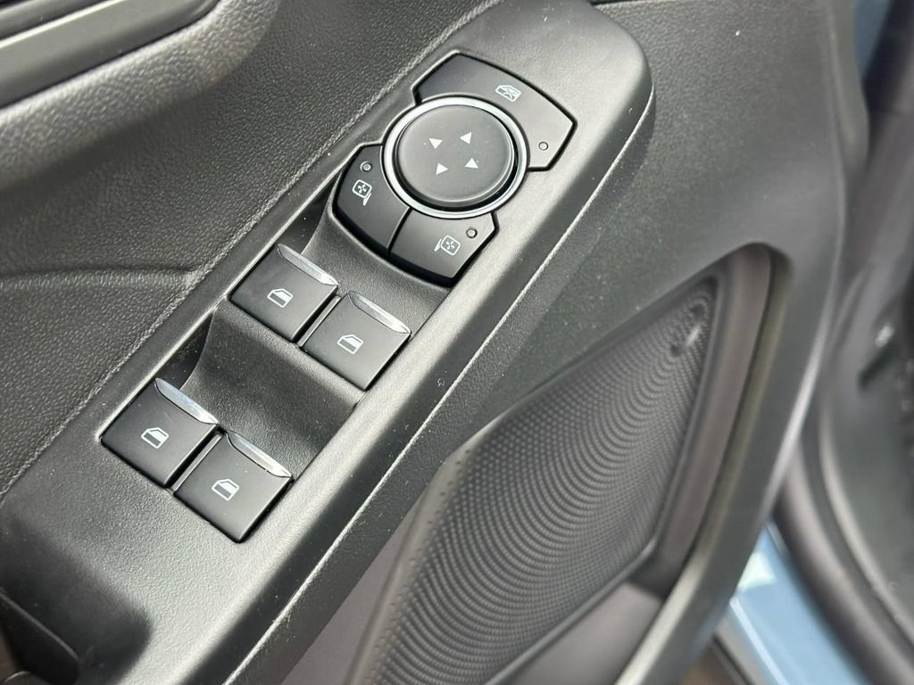 New 2026 Ford Escape Active w/ Cold Weather Package FWD image 9