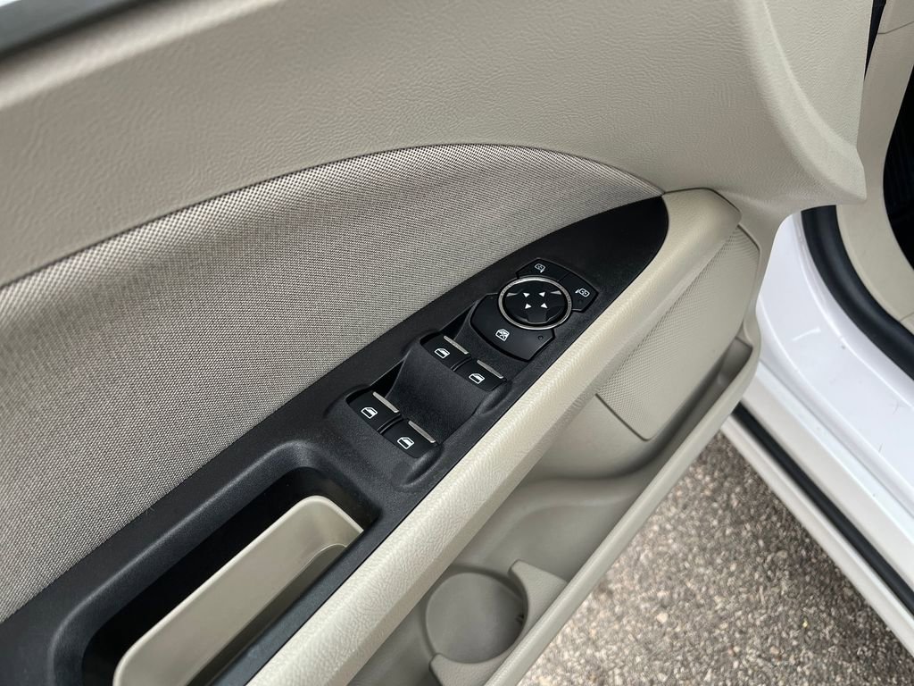 Used 2020 Ford Fusion SE image 14