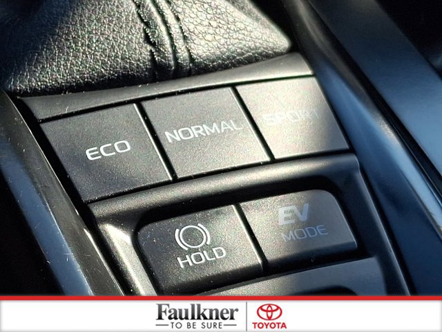 Certified 2025 Toyota Camry SE FWD image 24