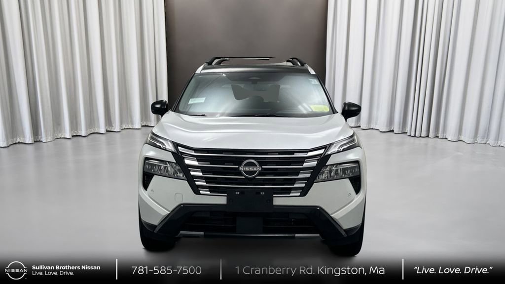 New 2026 Nissan Rogue Platinum image 2