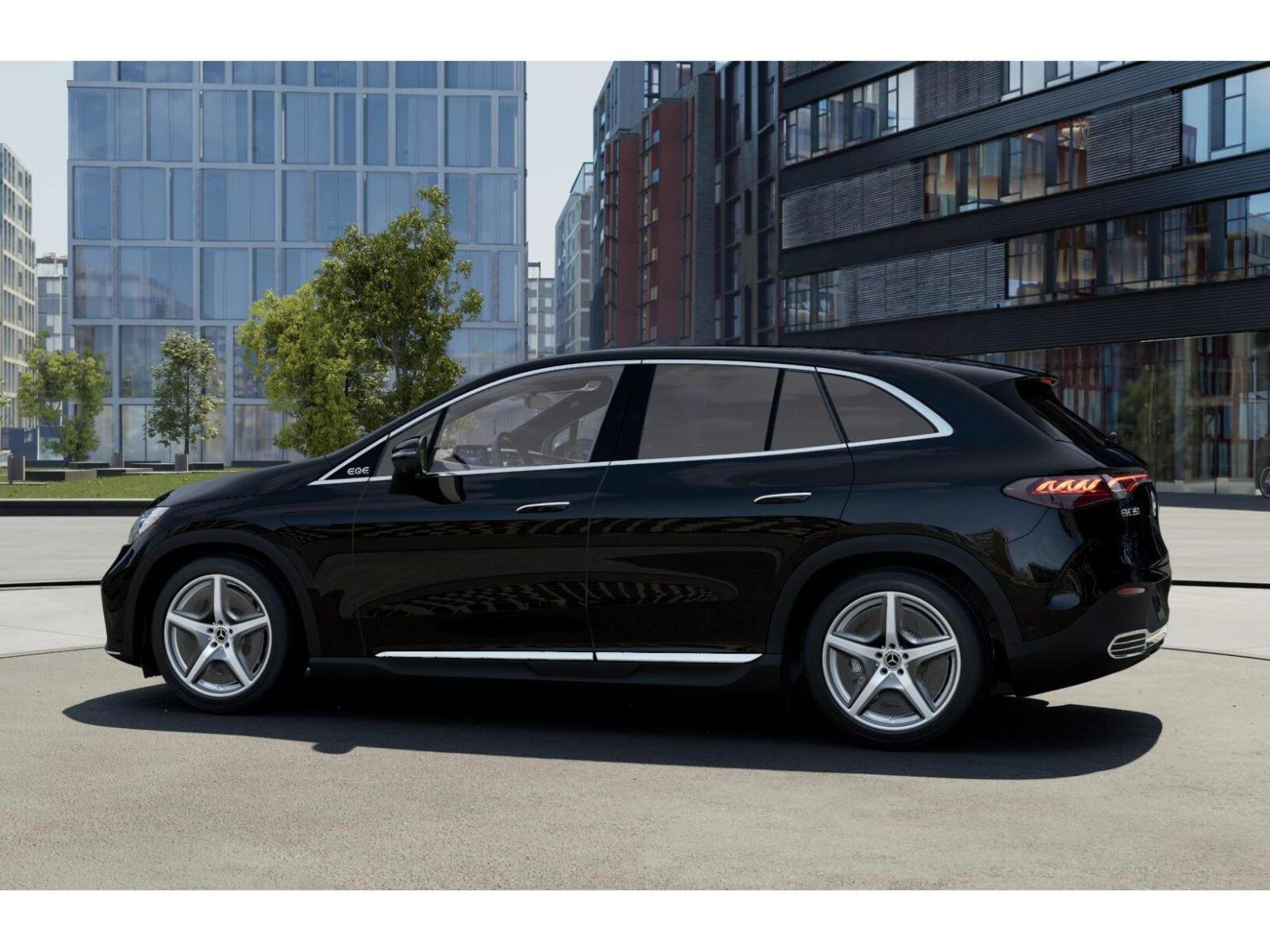 Used 2025 Mercedes-Benz EQE 350+ 4MATIC SUV image 32