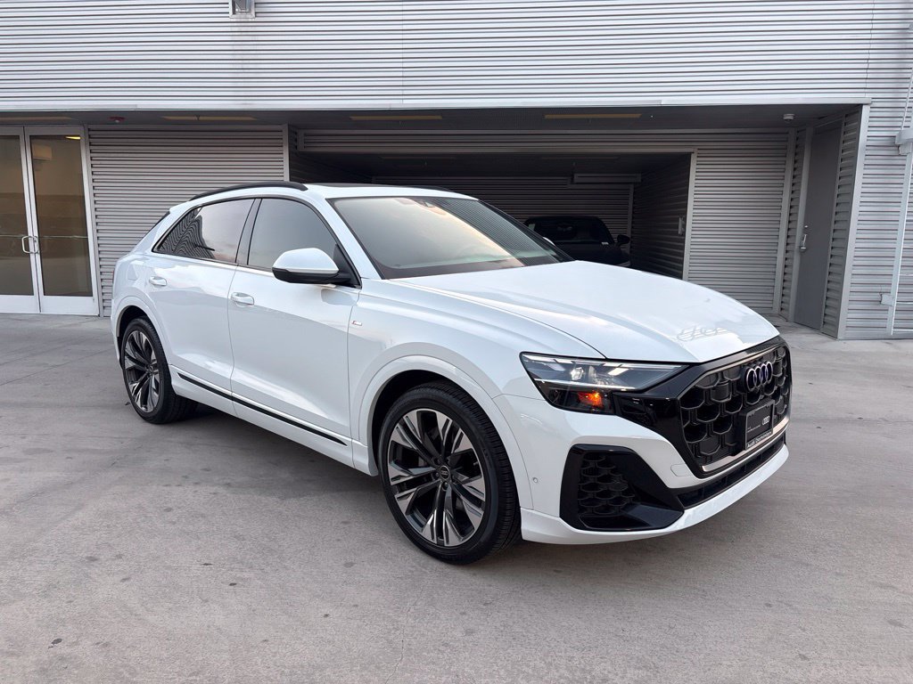 Used 2026 Audi Q8 Premium Plus AWD/4WD image 3