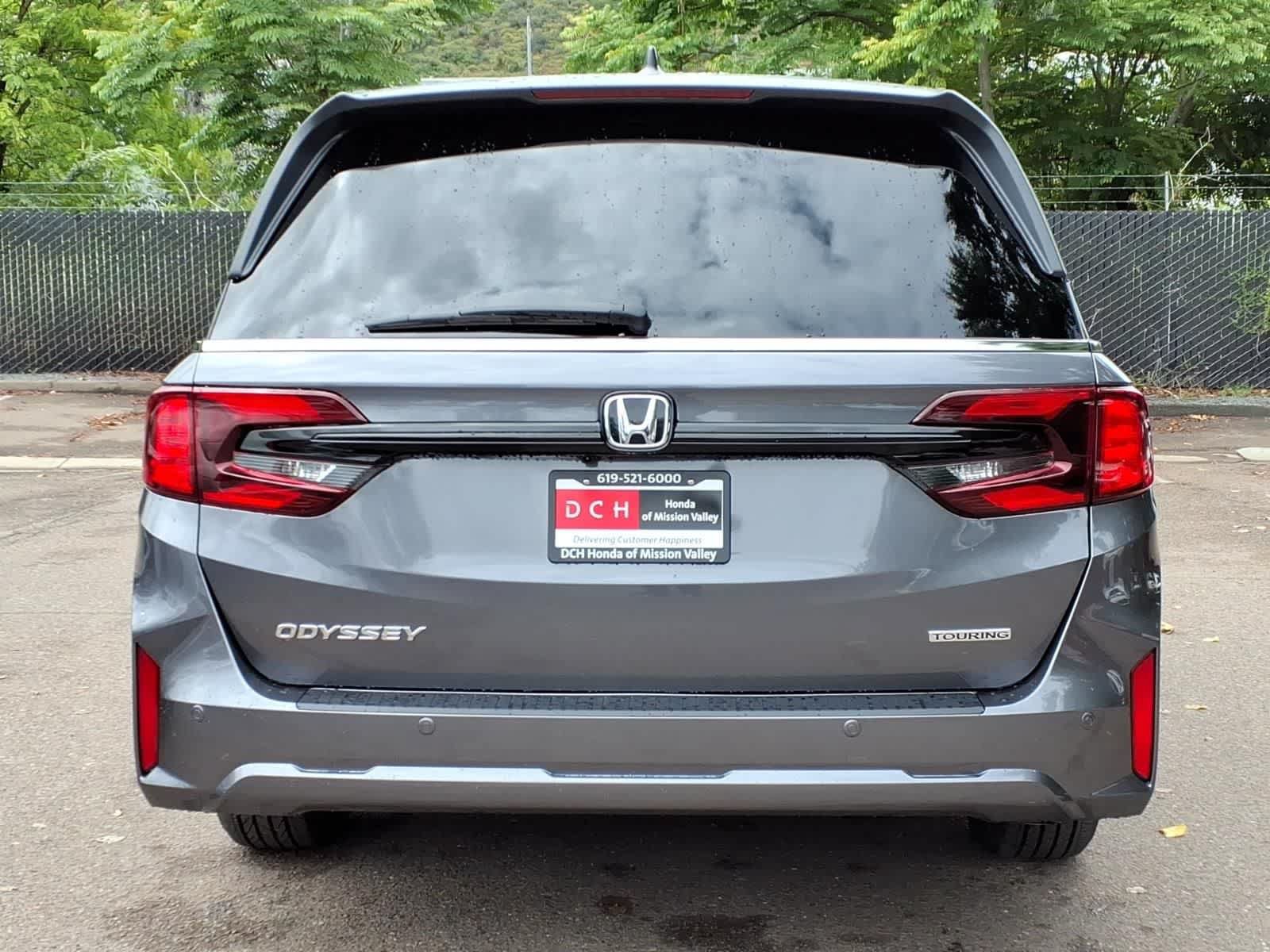 New 2026 Honda Odyssey Touring image 5
