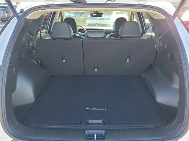 Certified 2025 Hyundai Tucson SEL image 9