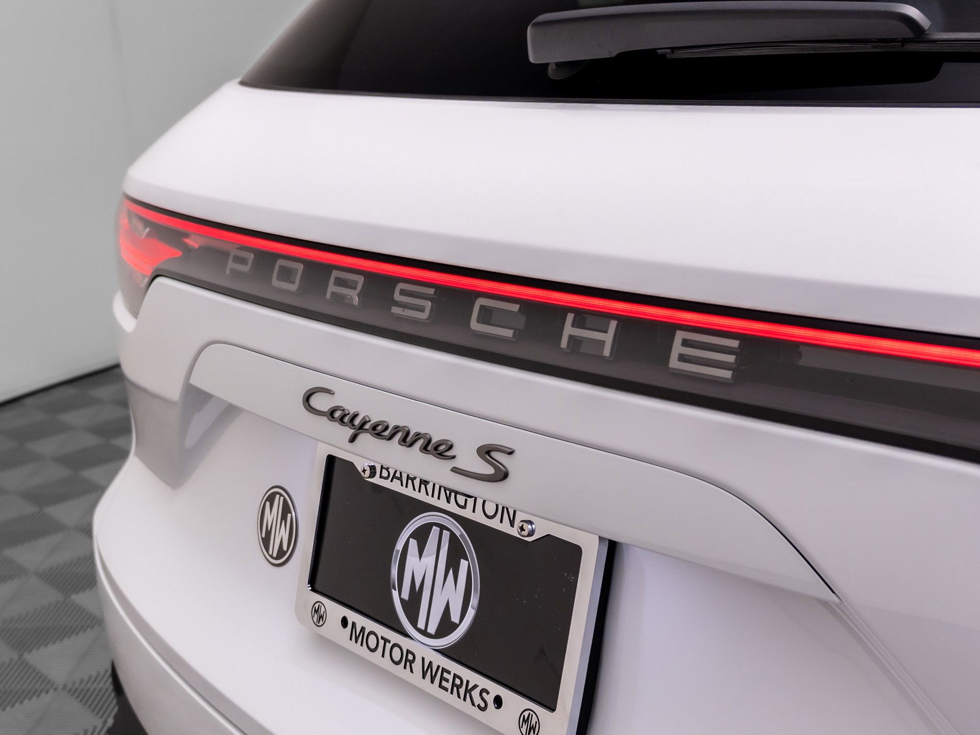 Certified 2022 Porsche Cayenne S Platinum image 38