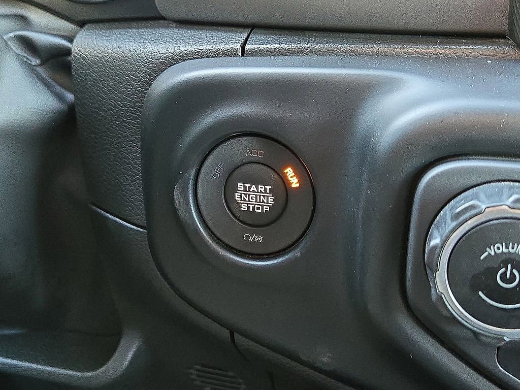 Used 2023 Jeep Wrangler Unlimited Rubicon 4xe image 34