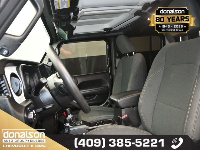 Used 2025 Jeep Gladiator Overland AWD/4WD image 9