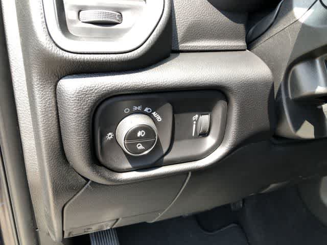 New 2026 RAM 3500 Big Horn AWD/4WD image 31