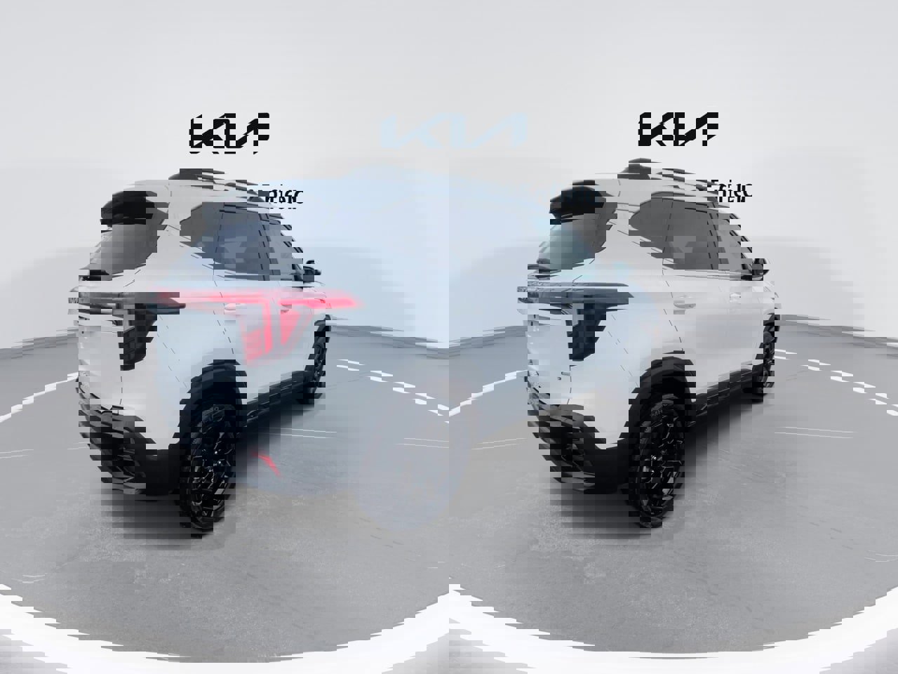 Certified 2024 Kia Seltos X-Line image 8