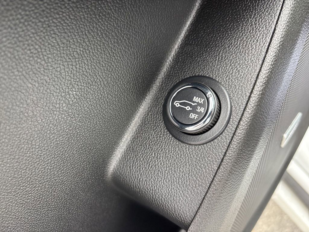 Certified 2023 Chevrolet Traverse Premier AWD/4WD image 19