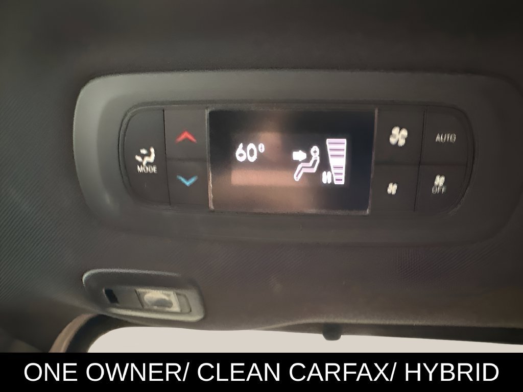 Used 2020 Chrysler Pacifica Limited w/ Advanced Safetytec Group FWD image 18