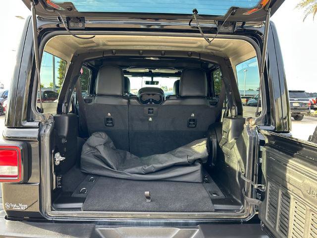 Used 2023 Jeep Wrangler Rubicon AWD/4WD image 5