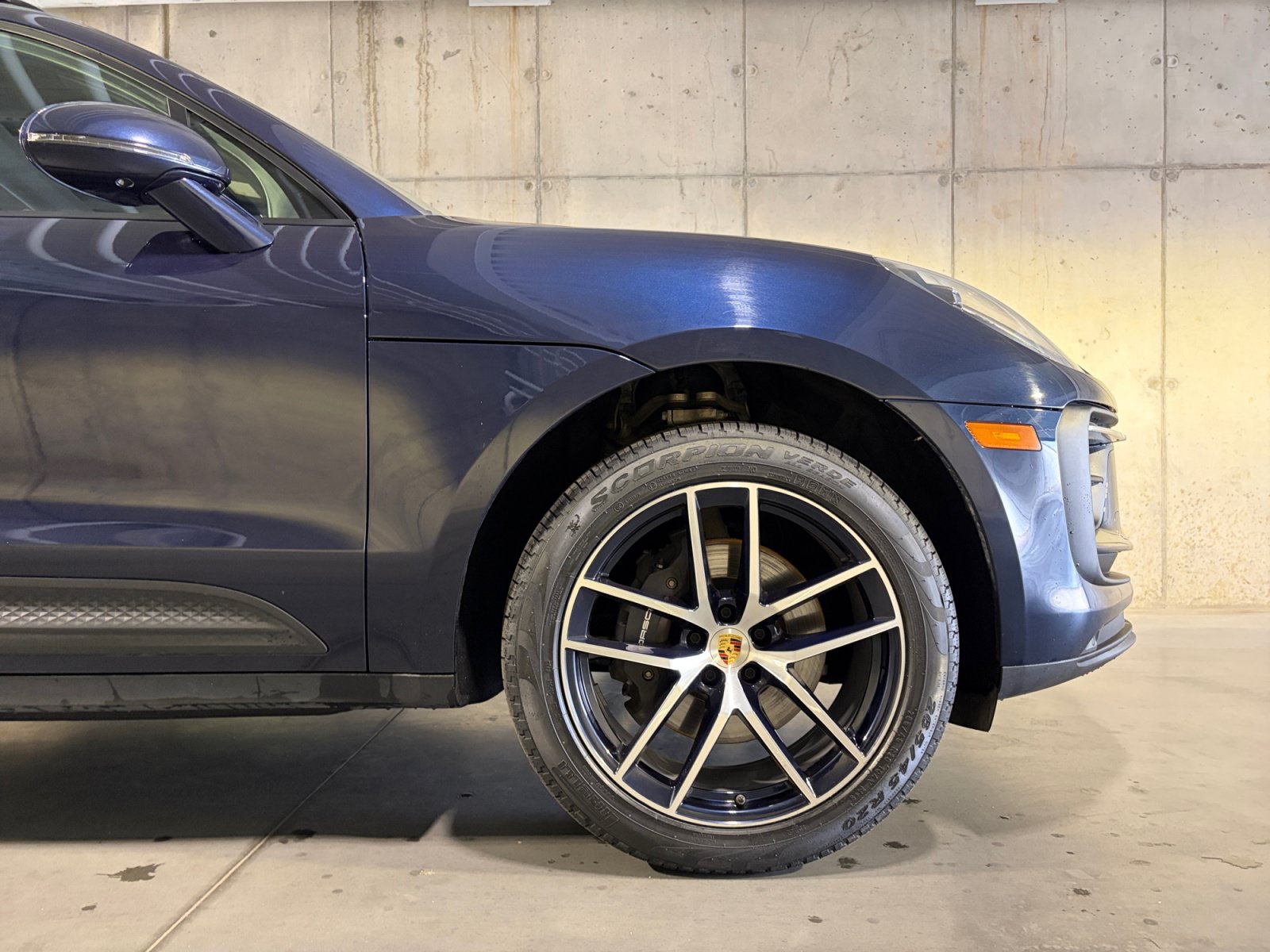 Certified 2023 Porsche Macan Turbo AWD/4WD image 11