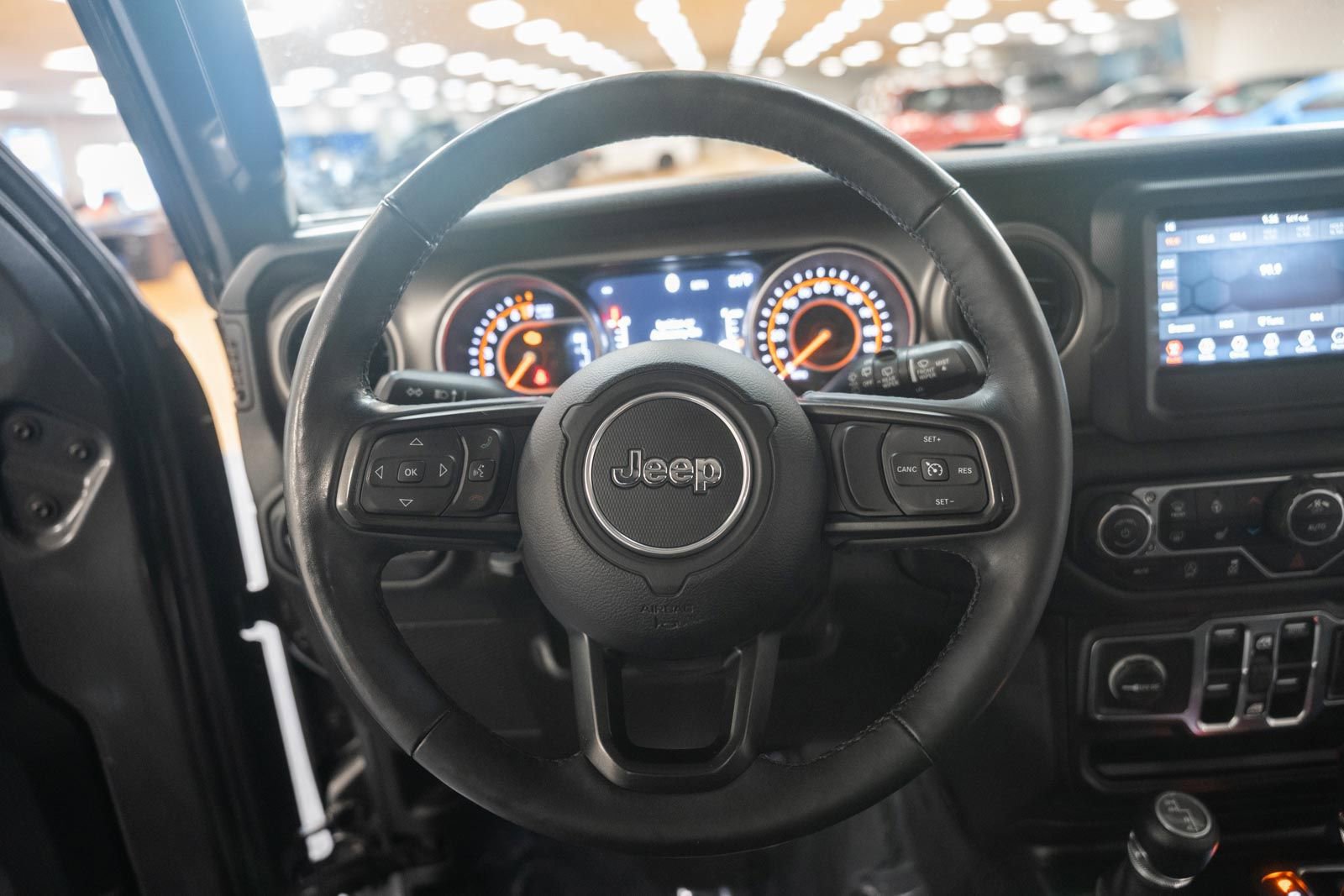 Used 2018 Jeep Wrangler Unlimited Sport S AWD/4WD image 34