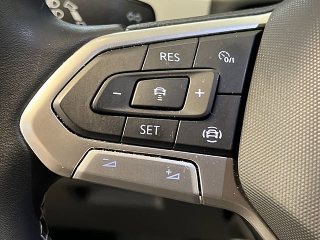Certified 2022 Volkswagen Atlas Cross Sport SE AWD/4WD image 21