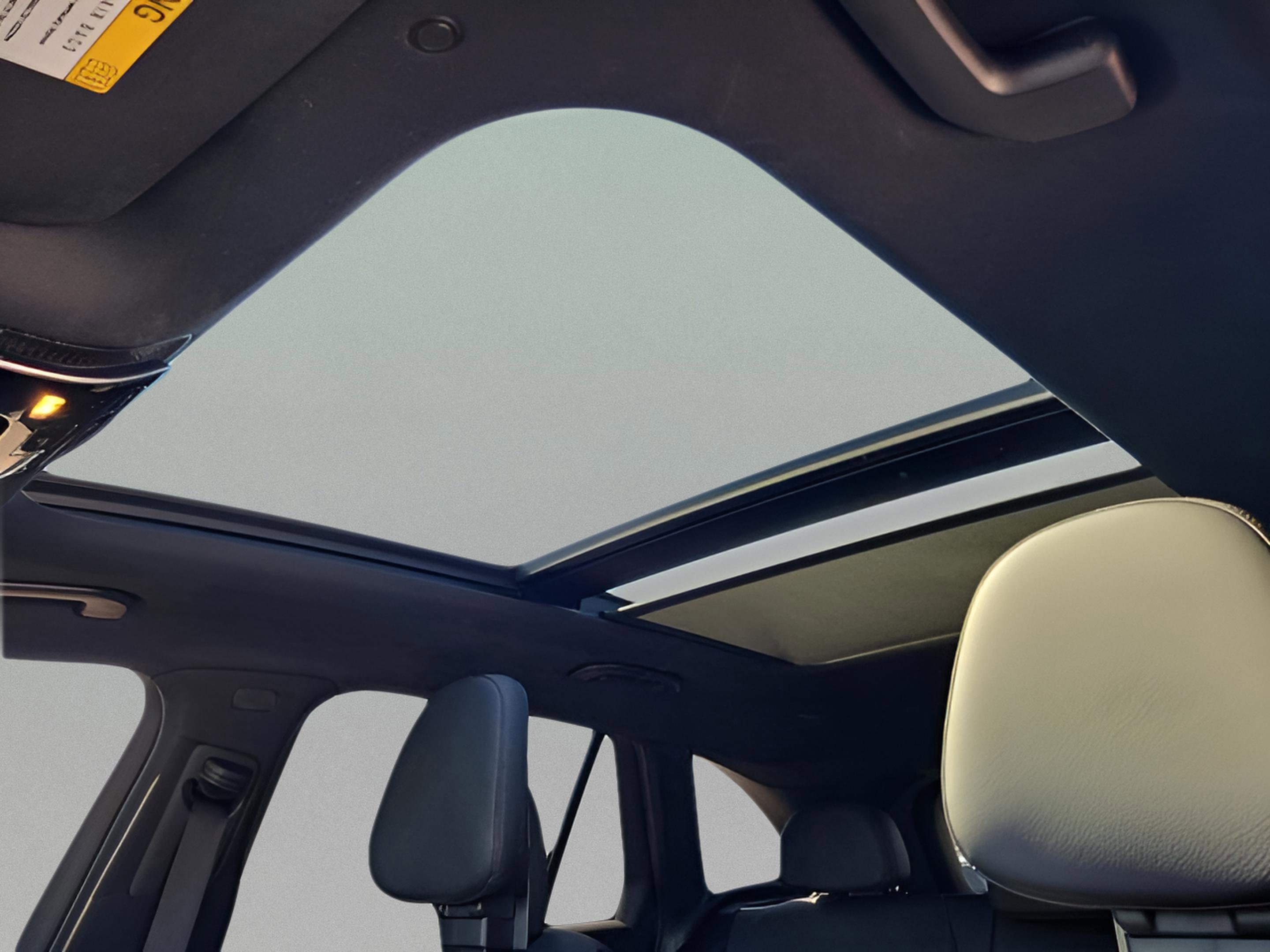 Used 2023 Mercedes-Benz GLC 300 image 28