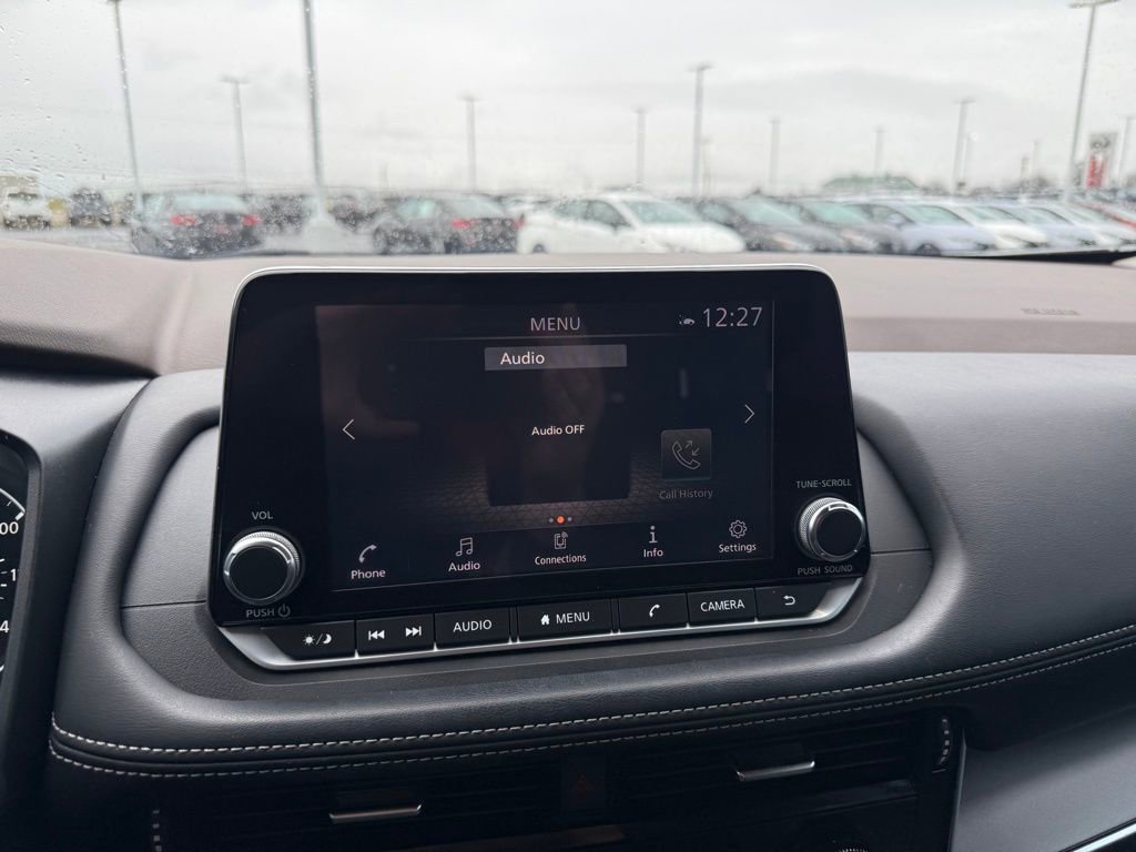 Used 2021 Nissan Rogue SV image 25