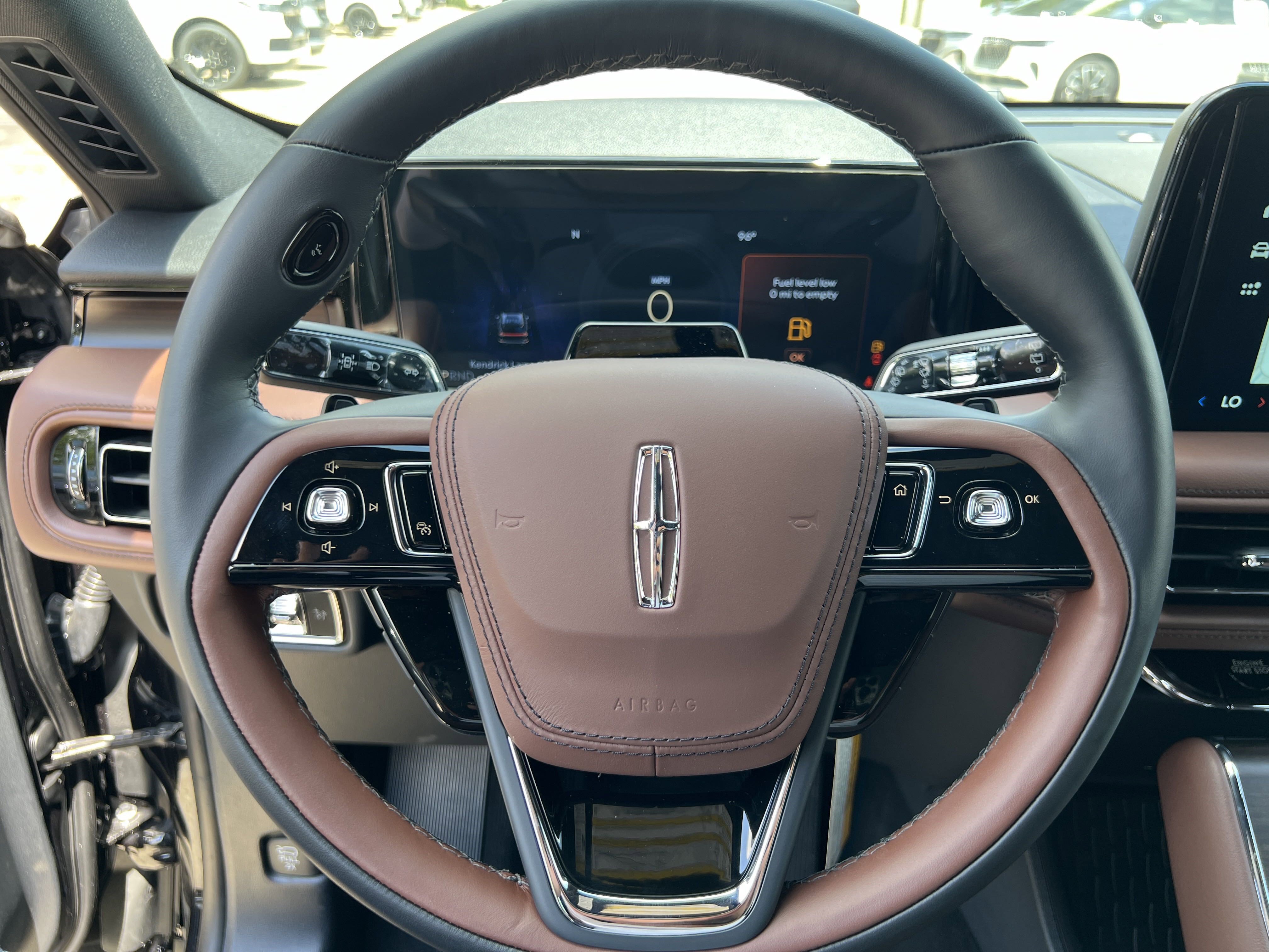 New 2025 Lincoln Aviator Reserve w/ Equipment Group 201A image 17