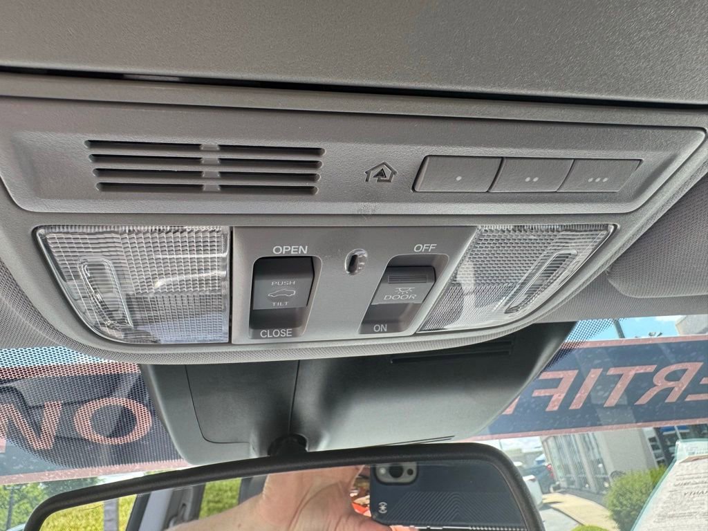 Used 2018 Honda CR-V EX-L image 16
