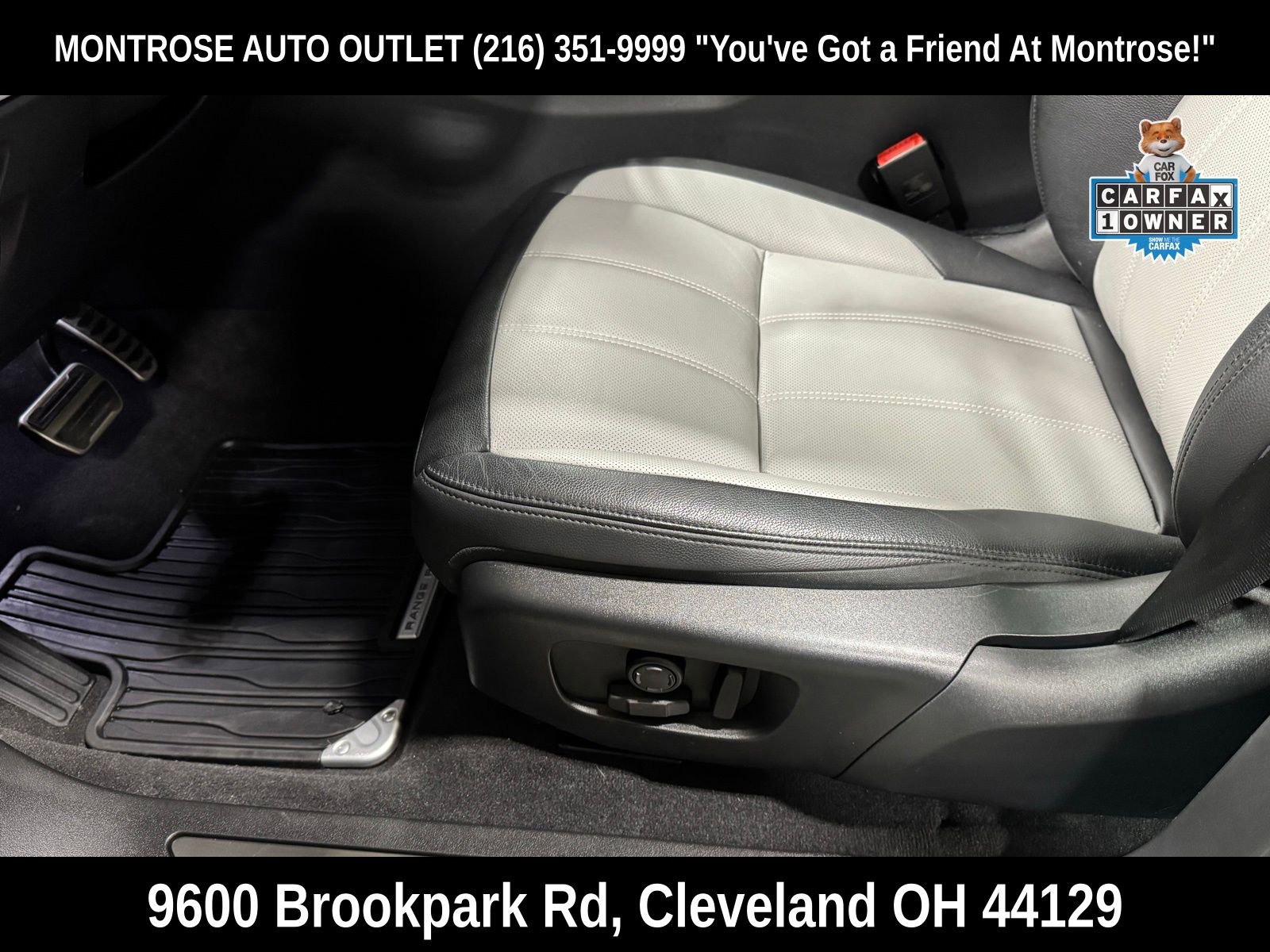 Used 2024 Land Rover Range Rover Evoque Dynamic SE image 15