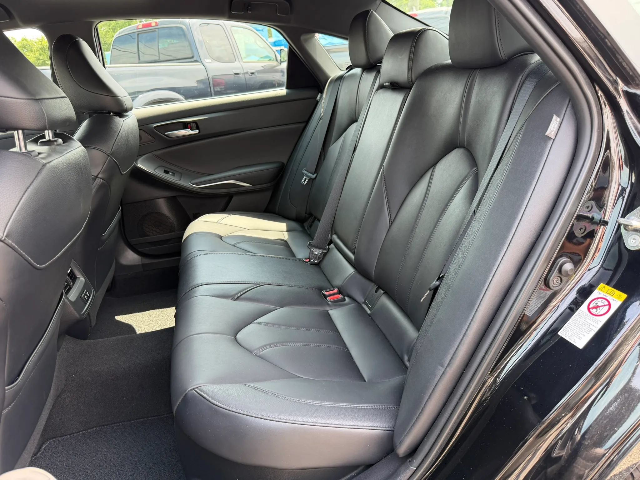 Used 2019 Toyota Avalon XLE FWD image 17