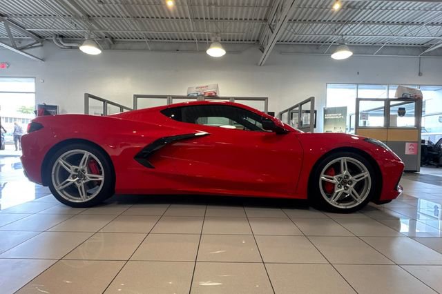 Used 2023 Chevrolet Corvette Stingray Coupe w/ 1LT RWD image 3