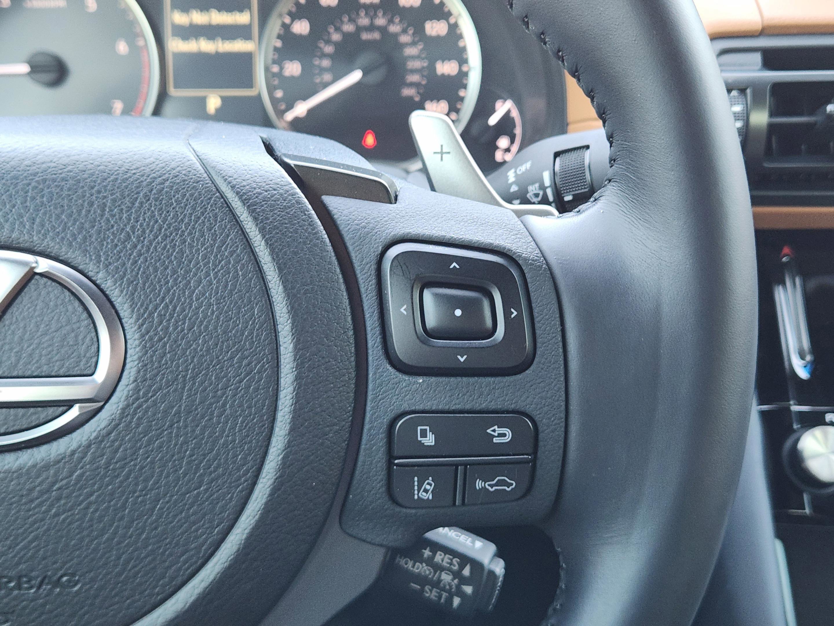 Used 2024 Lexus IS 300 F Sport RWD image 27