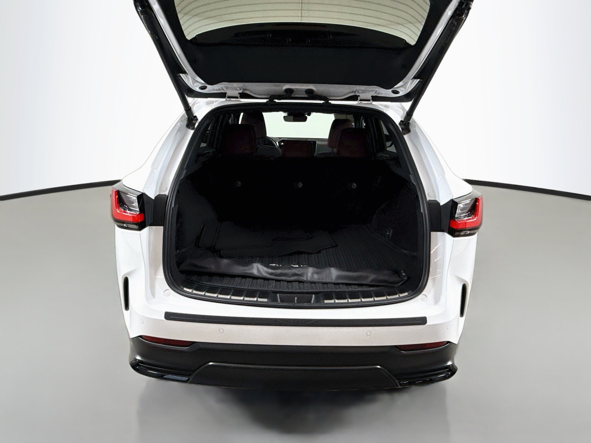 Certified 2026 Lexus NX 350h AWD w/ Accessory Package (2T) image 26