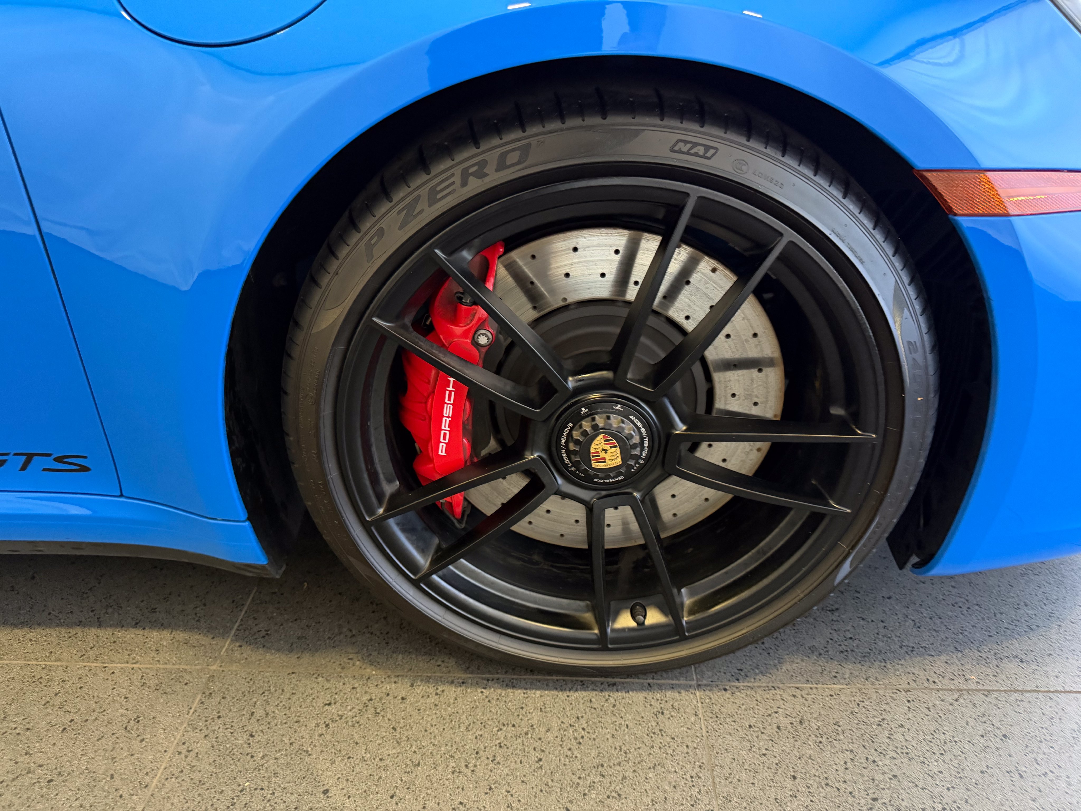 Used 2024 Porsche 911 Carrera GTS RWD image 13