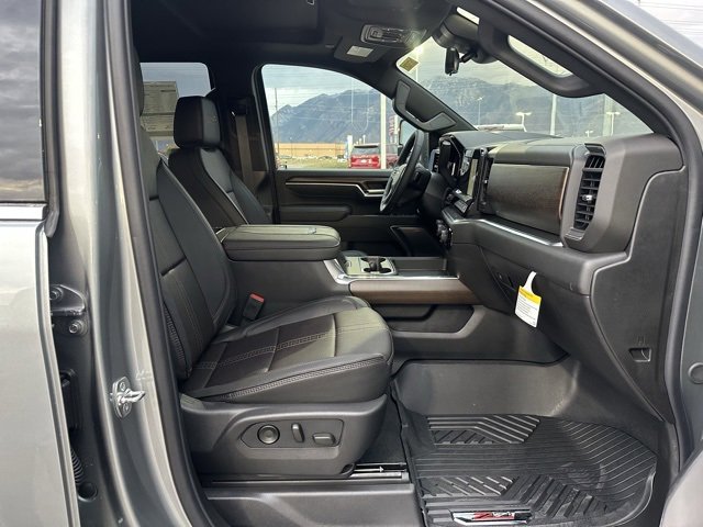 New 2026 Chevrolet Silverado 3500 High Country w/ High Country Premium Package image 22