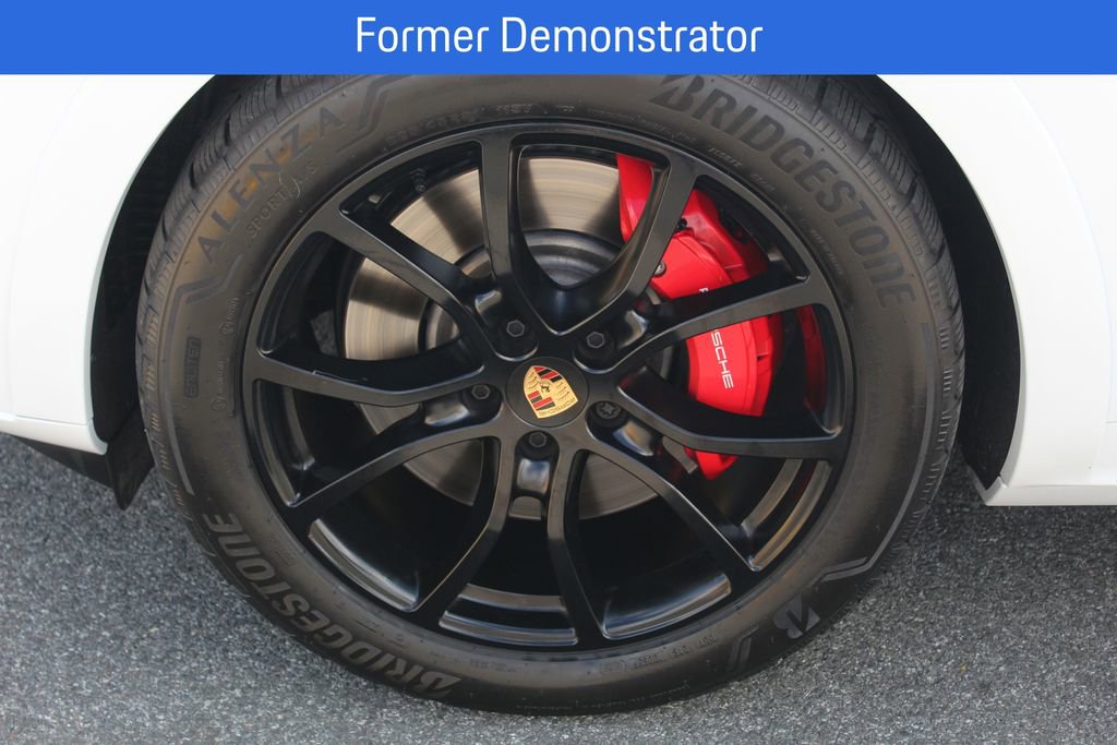 Used 2026 Porsche Cayenne GTS AWD/4WD image 15